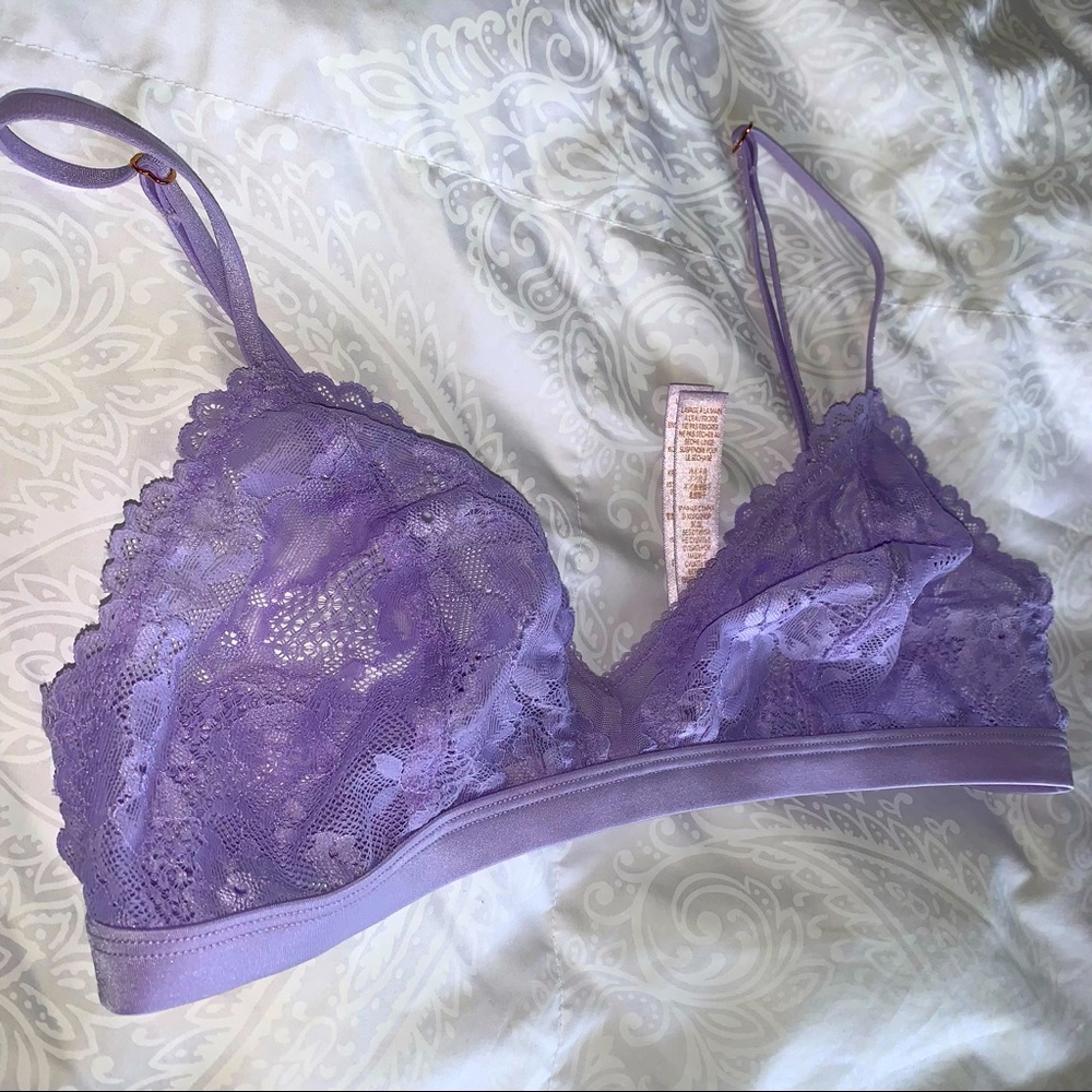 NWOT Savage X Fenty Sheer Lace Bralette